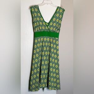 Fashion LOVE Sleeveless Fit & Flare Green Adjustable Tie Waist Dress Size Large